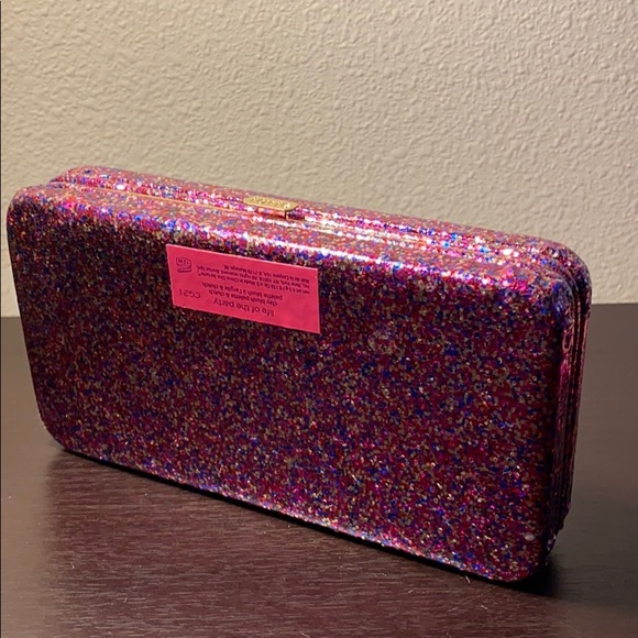 Tarte clay blush palette and clutch - Picture 3 of 8